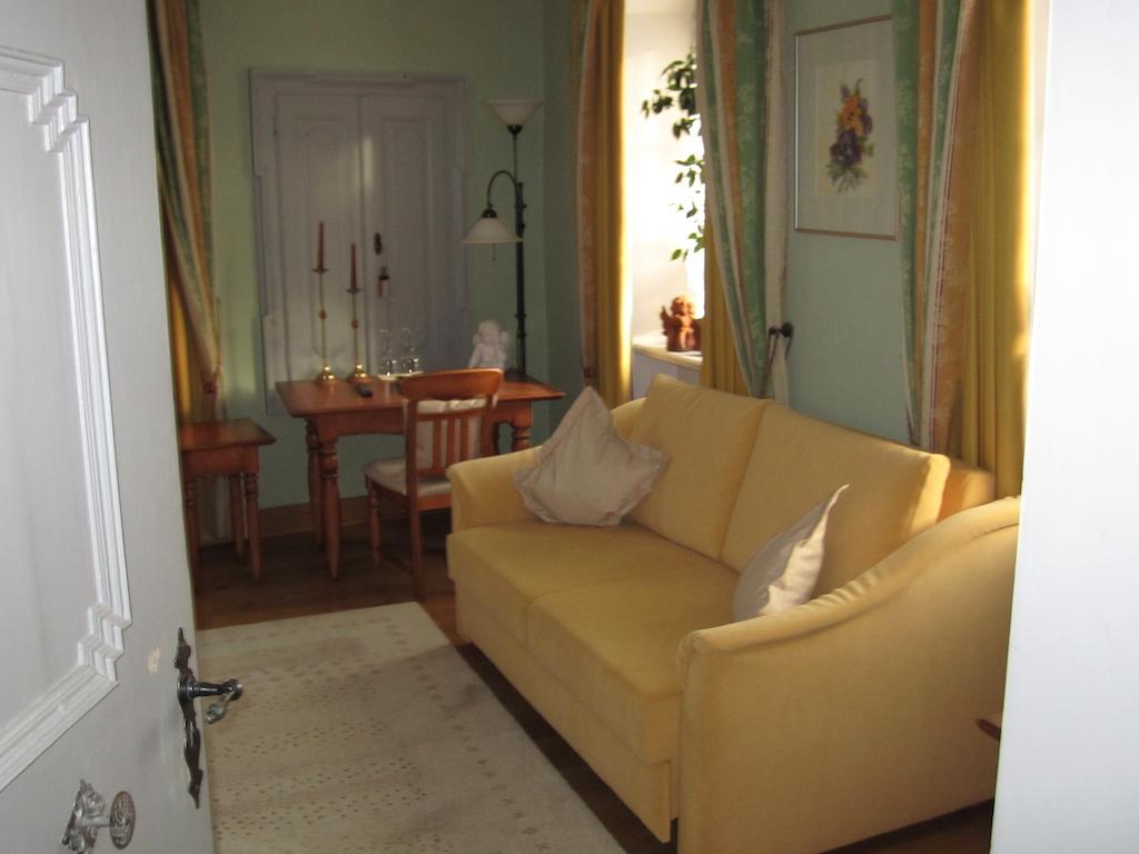 Der Patrizierhof - Weingut Gasthof Hotel - Familie Grebner Grosslangheim Rom bilde