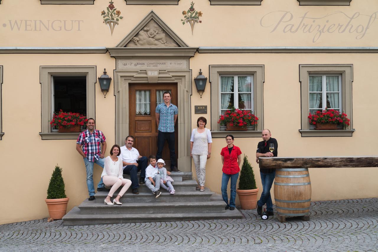 Der Patrizierhof - Weingut Gasthof Hotel - Familie Grebner Grosslangheim Eksteriør bilde
